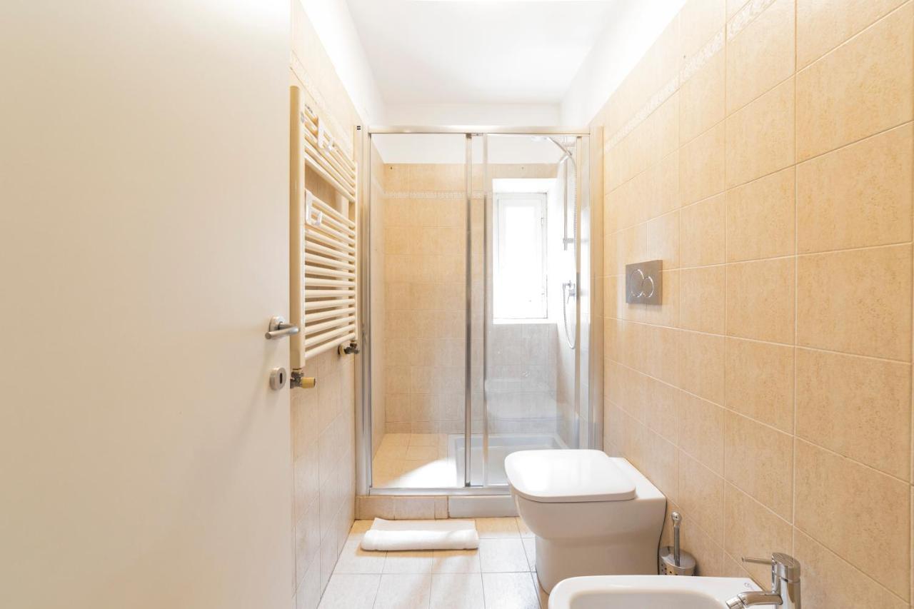Roomy Apartment Close To Subway M5! Milão Exterior foto
