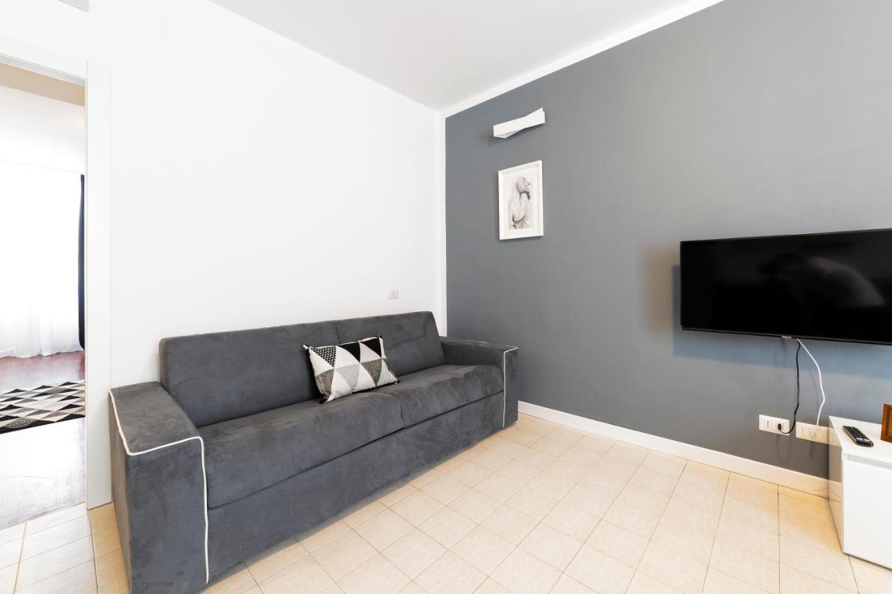 Roomy Apartment Close To Subway M5! Milão Exterior foto